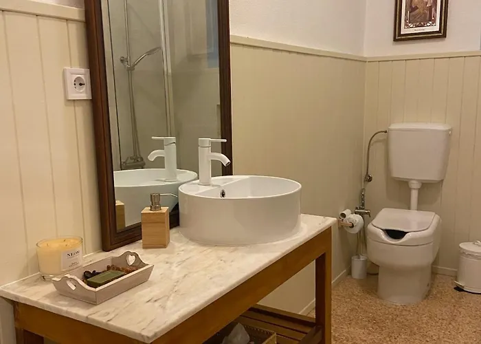 Quinta Jose&maria Quartos ホームステイ *